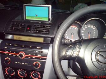 2005 Mazda Axela Photos