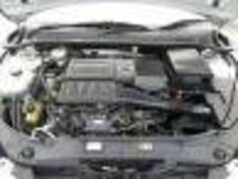 2005 Mazda Axela Photos