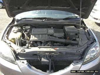 2005 Mazda Axela Photos