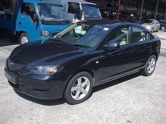 2005 Mazda Axela Pictures