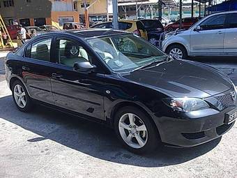 2005 Mazda Axela Photos