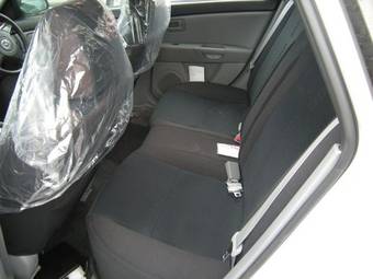 2005 Mazda Axela Photos