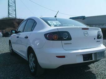 2005 Mazda Axela Photos