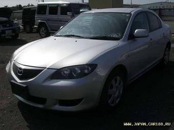 2005 Mazda Axela Pictures