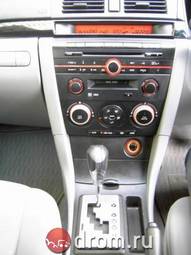 2005 Mazda Axela Photos