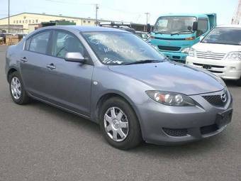 2005 Mazda Axela Pics