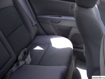 2005 Mazda Axela Wallpapers