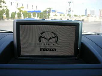2005 Mazda Axela Pictures