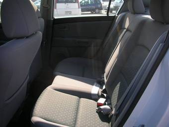 2005 Mazda Axela Images