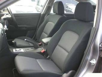 2005 Mazda Axela Pictures