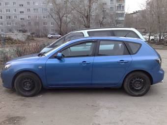 2005 Mazda Axela Pictures