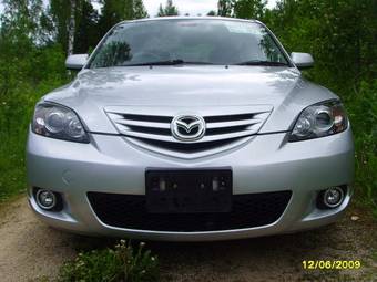 2005 Mazda Axela Pictures