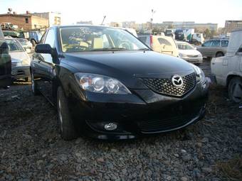 2005 Mazda Axela Pictures