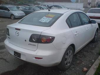 2005 Mazda Axela Pictures