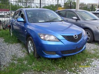 2005 Mazda Axela Pics