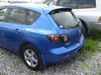 2005 Mazda Axela Pictures