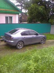 2005 Mazda Axela Pictures