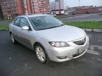 2005 Mazda Axela Photos