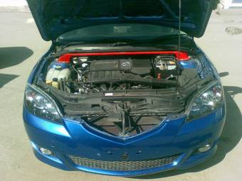 2005 Mazda Axela Photos