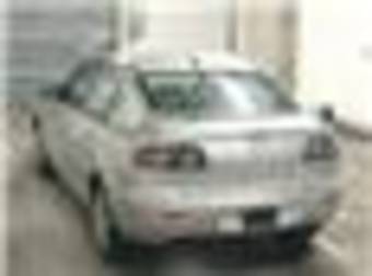 2005 Mazda Axela Pictures