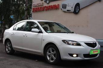 2005 Mazda Axela Pictures