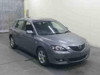 2005 Mazda Axela Photos