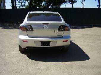 2005 Mazda Axela Photos
