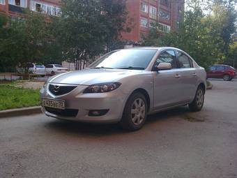 2005 Mazda Axela Pictures