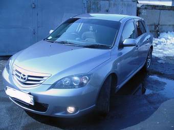 2005 Mazda Axela Photos