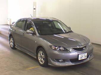 2005 Mazda Axela Pictures