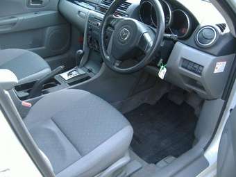 2006 Mazda Axela Photos