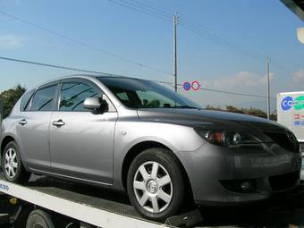 2006 Mazda Axela Pictures