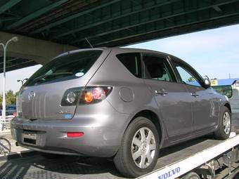 2006 Mazda Axela Photos