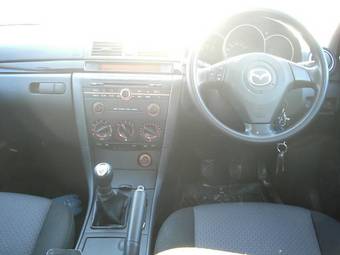 2006 Mazda Axela Photos
