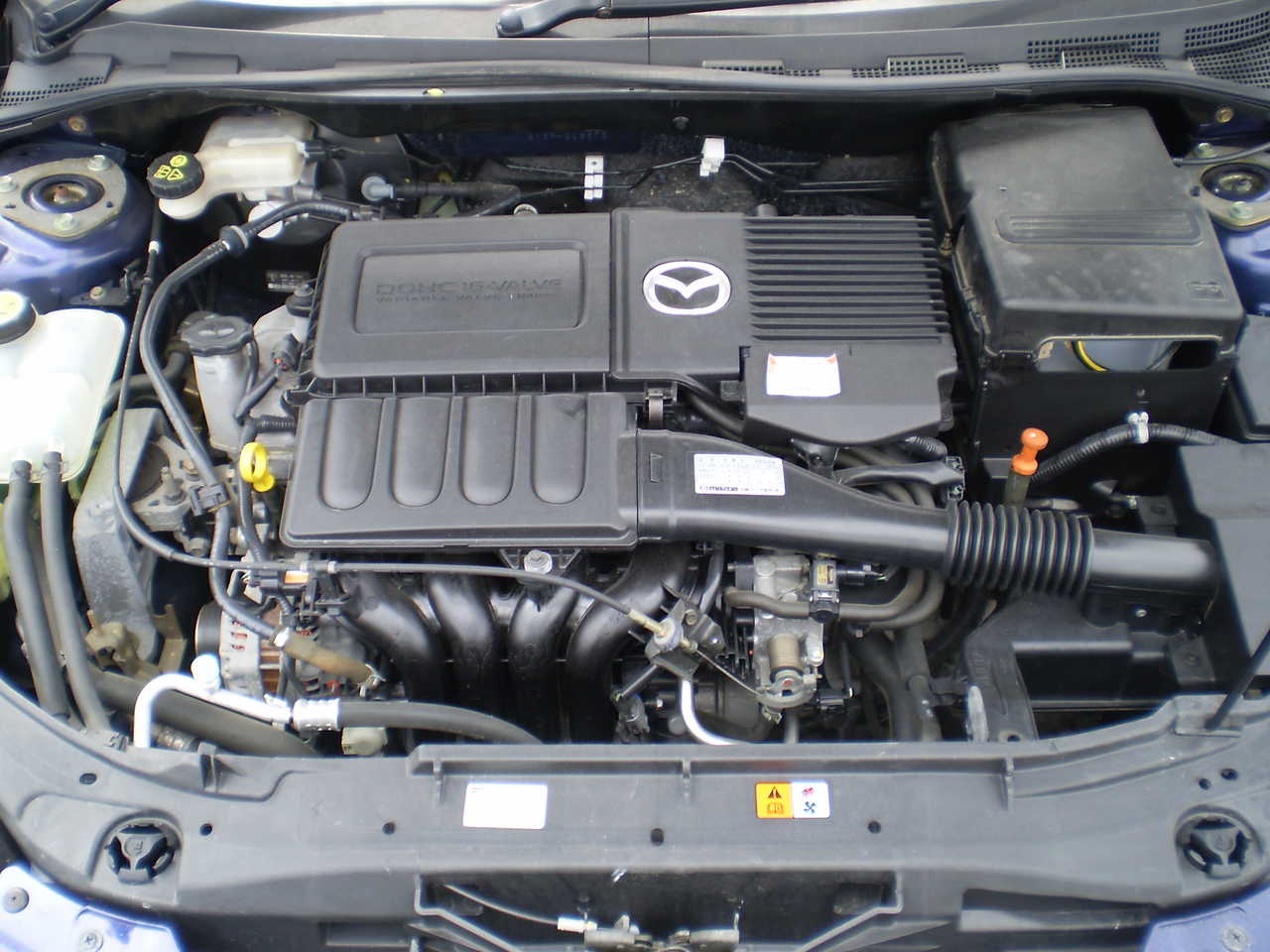 Mazda axela чехлы