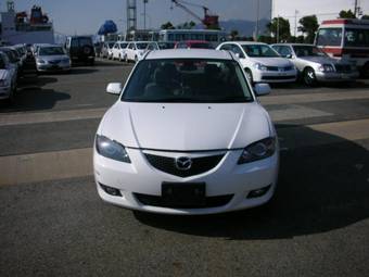 2006 Mazda Axela Pics