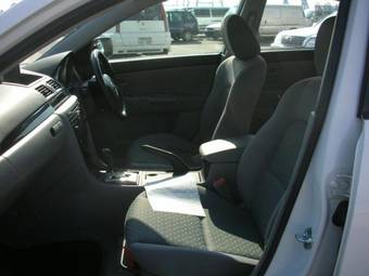2006 Mazda Axela Photos