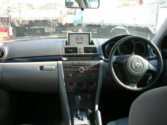 2006 Mazda Axela Photos