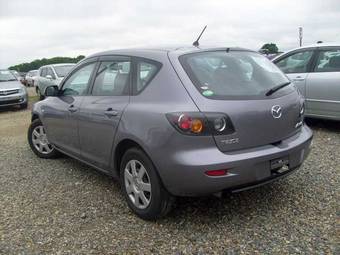 2006 Mazda Axela Photos