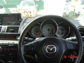 2006 Mazda Axela Photos