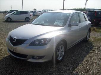 2006 Mazda Axela Photos