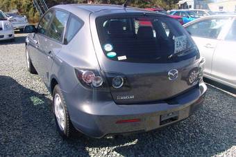 2006 Mazda Axela Photos