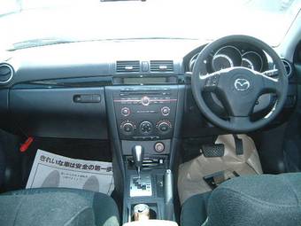 2008 Mazda Axela Pictures
