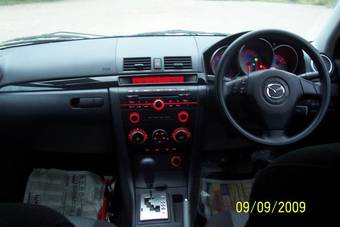2009 Mazda Axela Photos