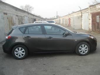 2009 Mazda Axela Pictures