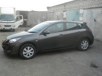 2009 Mazda Axela Photos