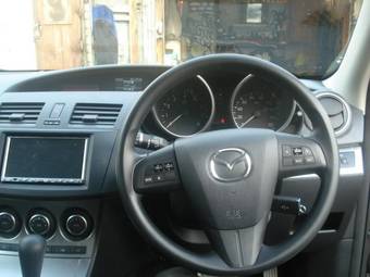 2009 Mazda Axela Pics