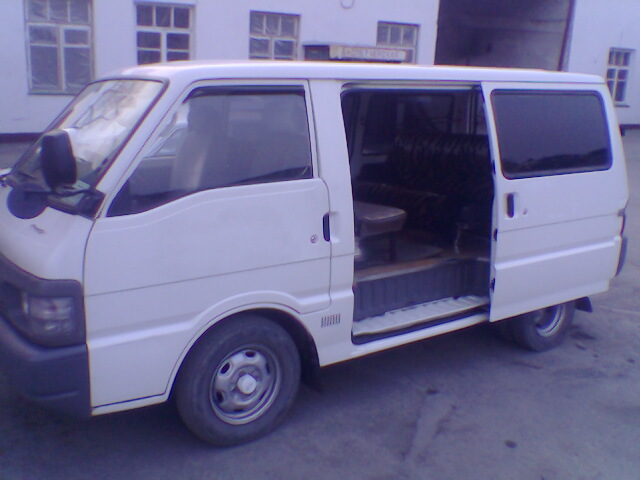 1998 Mazda Bongo