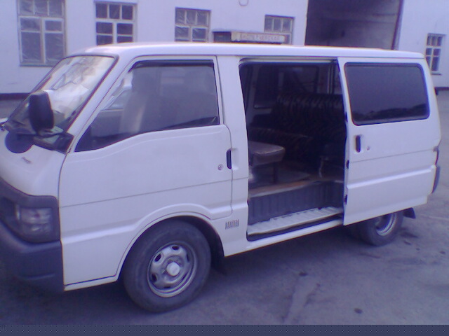 1998 Mazda Bongo