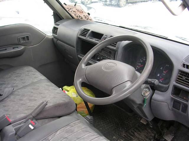 1999 Mazda Bongo